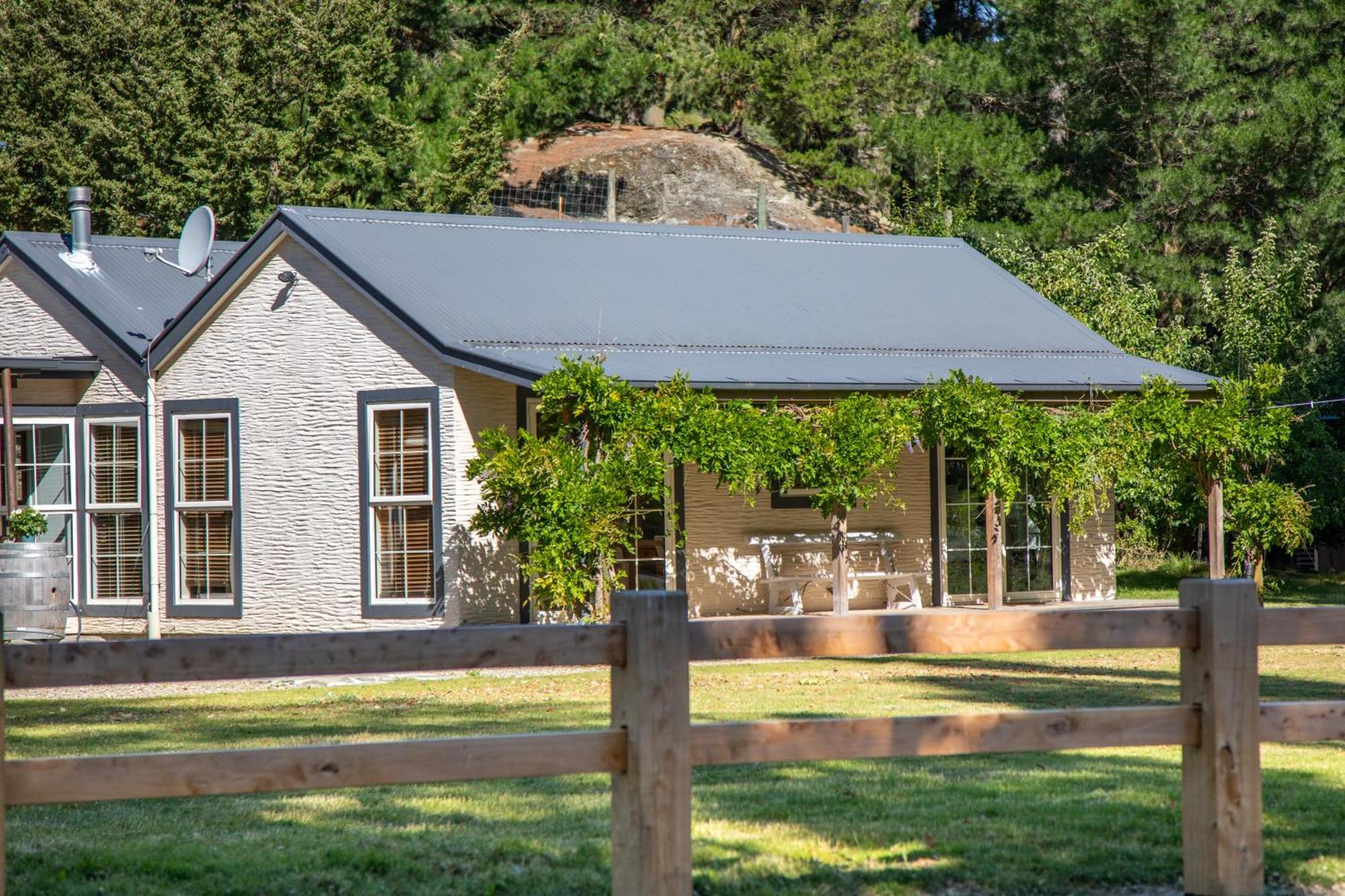 Arrow Junction Cottage Ароутаун Екстериор снимка